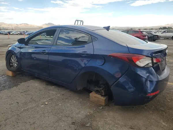 5NPDH4AE4GH707305 2016 HYUNDAI ELANTRA - Image 2