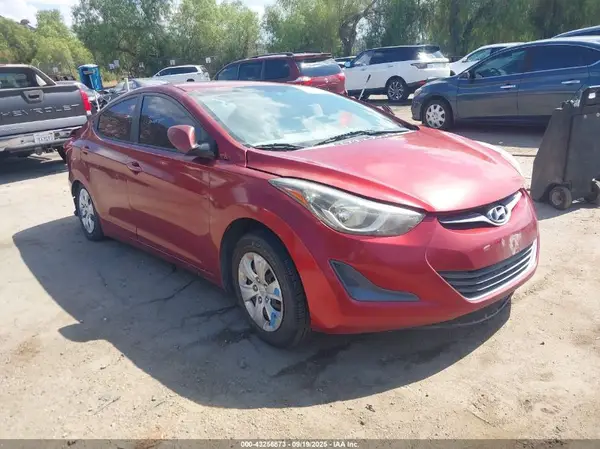 5NPDH4AE4GH709863 2016 HYUNDAI ELANTRA - Image 1