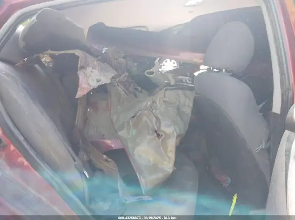 5NPDH4AE4GH709863 2016 HYUNDAI ELANTRA - Image 8