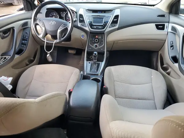 5NPDH4AE4GH710124 2016 HYUNDAI ELANTRA - Image 8