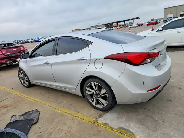 5NPDH4AE4GH713136 2016 HYUNDAI ELANTRA - Image 2
