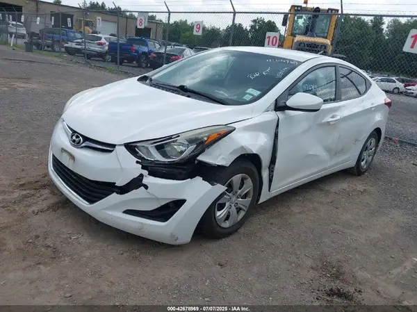 5NPDH4AE4GH713816 2016 HYUNDAI ELANTRA - Image 2
