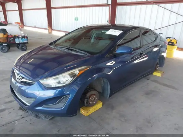 5NPDH4AE4GH714156 2016 HYUNDAI ELANTRA - Image 2