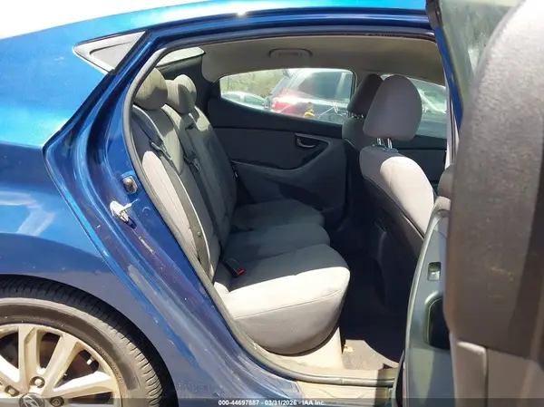 5NPDH4AE4GH714206 2016 HYUNDAI ELANTRA - Image 8