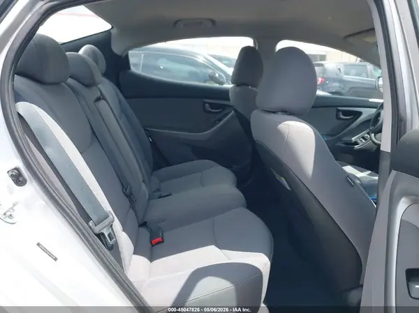 5NPDH4AE4GH715078 2016 HYUNDAI ELANTRA - Image 8