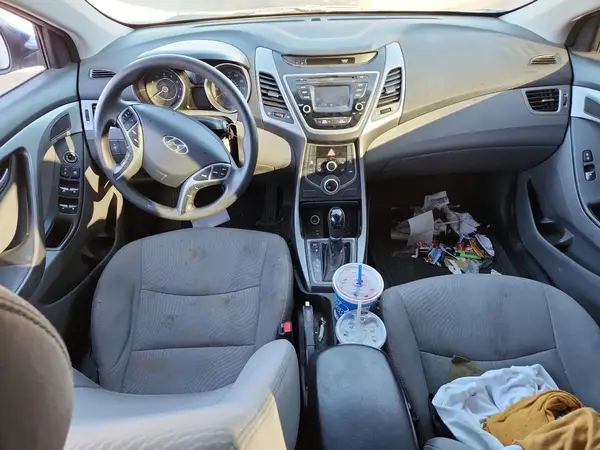 5NPDH4AE4GH715808 2016 HYUNDAI ELANTRA - Image 8