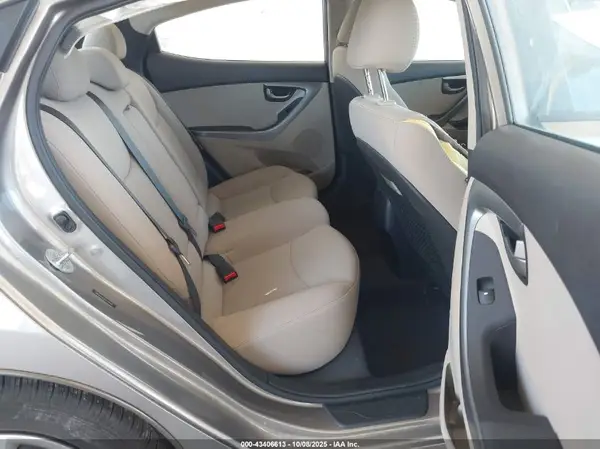 5NPDH4AE4GH718465 2016 HYUNDAI ELANTRA - Image 8
