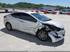 5NPDH4AE4GH719969 2016 HYUNDAI ELANTRA