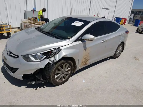 5NPDH4AE4GH719969 2016 HYUNDAI ELANTRA - Image 2