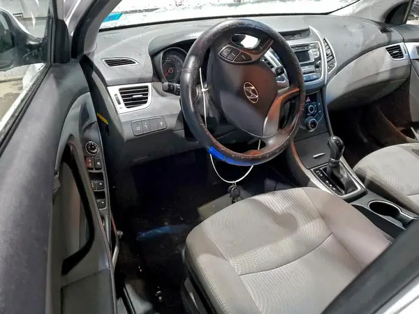 5NPDH4AE4GH720085 2016 HYUNDAI ELANTRA - Image 8