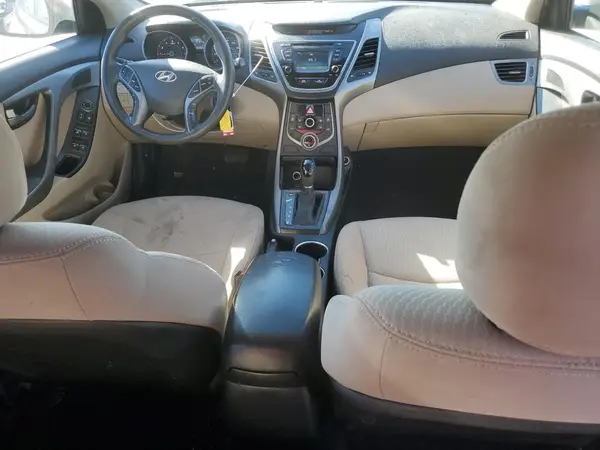 5NPDH4AE4GH721155 2016 HYUNDAI ELANTRA - Image 8