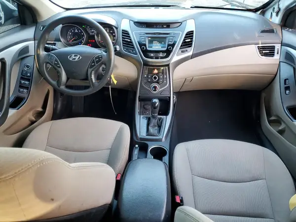5NPDH4AE4GH721284 2016 HYUNDAI ELANTRA - Image 8