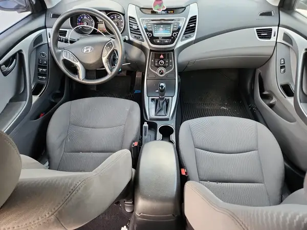 5NPDH4AE4GH723066 2016 HYUNDAI ELANTRA - Image 8
