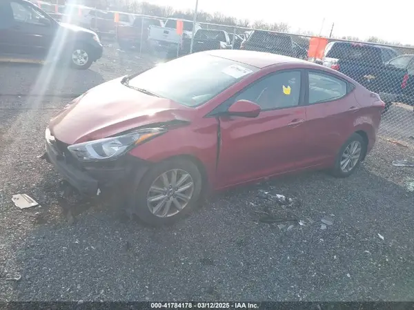 5NPDH4AE4GH723097 2016 HYUNDAI ELANTRA - Image 2