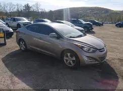 5NPDH4AE4GH723228 2016 HYUNDAI ELANTRA