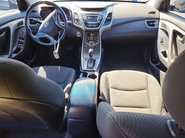 5NPDH4AE4GH724881 2016 HYUNDAI ELANTRA - Image 8