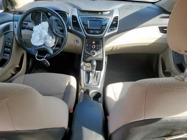 5NPDH4AE4GH725755 2016 HYUNDAI ELANTRA - Image 8