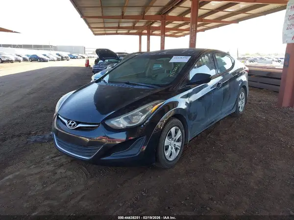 5NPDH4AE4GH726369 2016 HYUNDAI ELANTRA - Image 2
