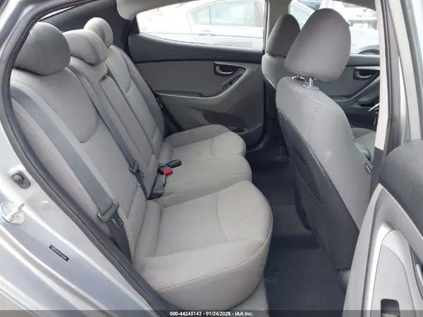5NPDH4AE4GH728509 2016 HYUNDAI ELANTRA - Image 8