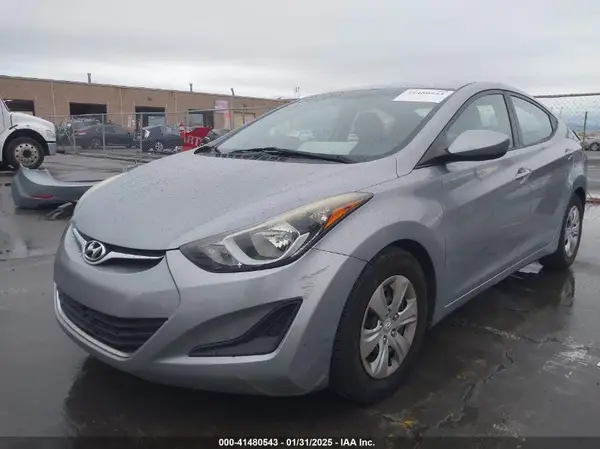5NPDH4AE4GH728669 2016 HYUNDAI ELANTRA - Image 2
