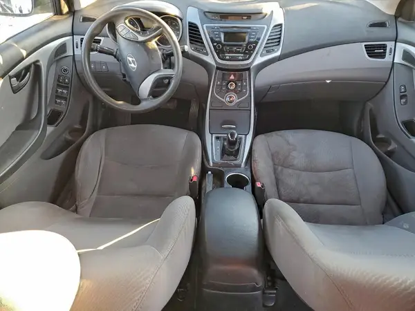 5NPDH4AE4GH728784 2016 HYUNDAI ELANTRA - Image 8