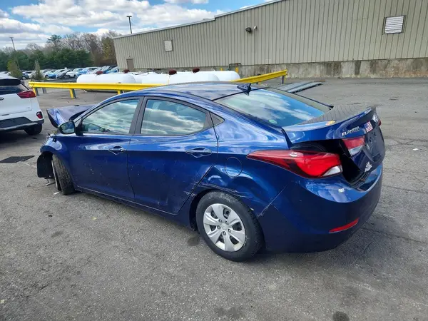 5NPDH4AE4GH729109 2016 HYUNDAI ELANTRA - Image 2