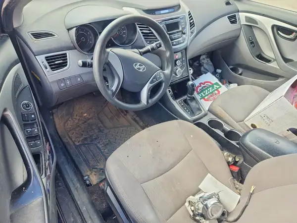 5NPDH4AE4GH729109 2016 HYUNDAI ELANTRA - Image 8
