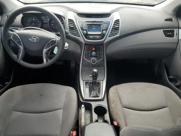 5NPDH4AE4GH729384 2016 HYUNDAI ELANTRA - Image 8