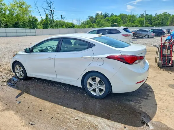 5NPDH4AE4GH729630 2016 HYUNDAI ELANTRA - Image 2