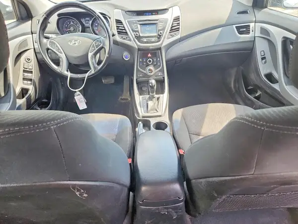 5NPDH4AE4GH729630 2016 HYUNDAI ELANTRA - Image 8