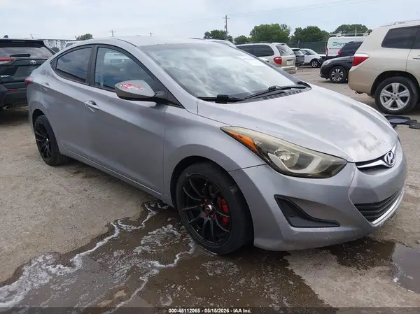 5NPDH4AE4GH730082 2016 HYUNDAI ELANTRA - Image 1