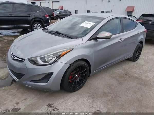 5NPDH4AE4GH730082 2016 HYUNDAI ELANTRA - Image 2