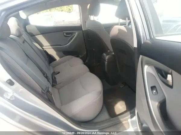 5NPDH4AE4GH731040 2016 HYUNDAI ELANTRA - Image 8