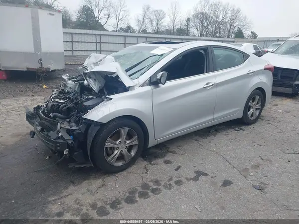 5NPDH4AE4GH731555 2016 HYUNDAI ELANTRA - Image 2