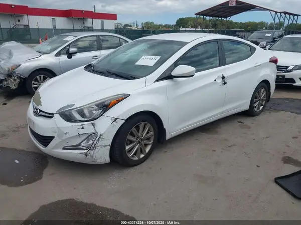 5NPDH4AE4GH732964 2016 HYUNDAI ELANTRA - Image 2