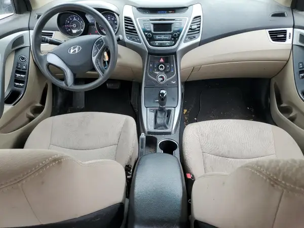 5NPDH4AE4GH733953 2016 HYUNDAI ELANTRA - Image 8