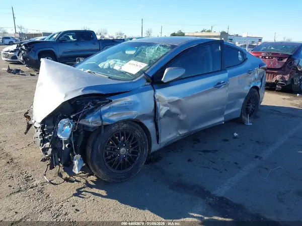 5NPDH4AE4GH734147 2016 HYUNDAI ELANTRA - Image 2