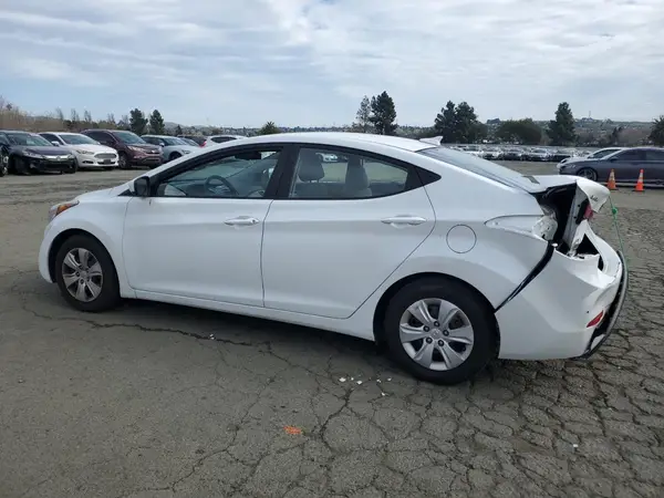 5NPDH4AE4GH734228 2016 HYUNDAI ELANTRA - Image 2