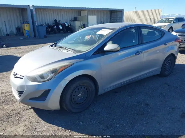 5NPDH4AE4GH734892 2016 HYUNDAI ELANTRA - Image 2