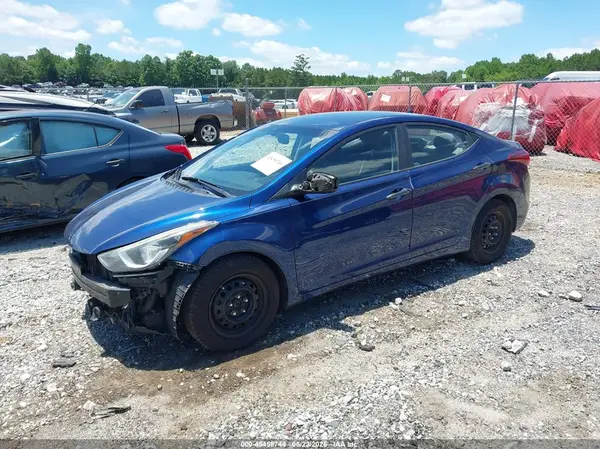 5NPDH4AE4GH735055 2016 HYUNDAI ELANTRA - Image 2