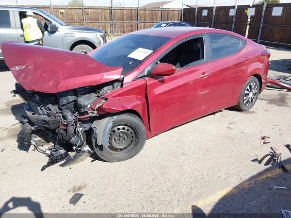 5NPDH4AE4GH735377 2016 HYUNDAI ELANTRA - Image 2