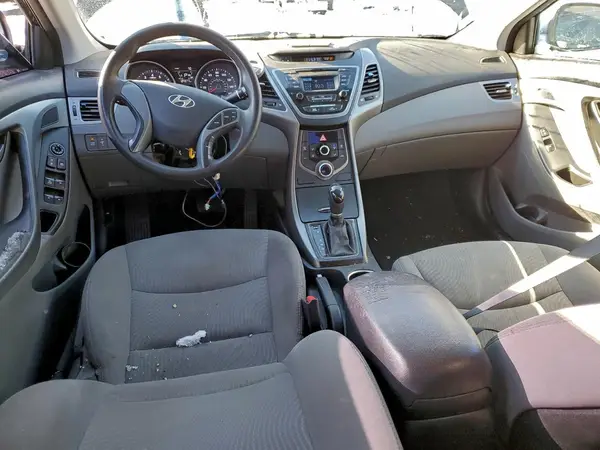 5NPDH4AE4GH735475 2016 HYUNDAI ELANTRA - Image 8