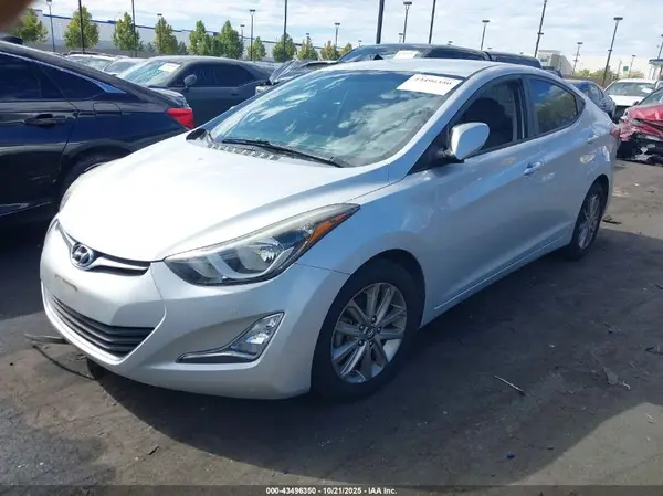5NPDH4AE4GH739638 2016 HYUNDAI ELANTRA - Image 2