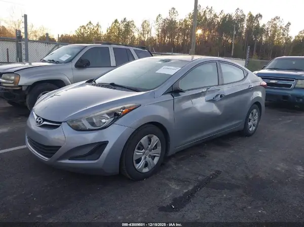 5NPDH4AE4GH741518 2016 HYUNDAI ELANTRA - Image 2