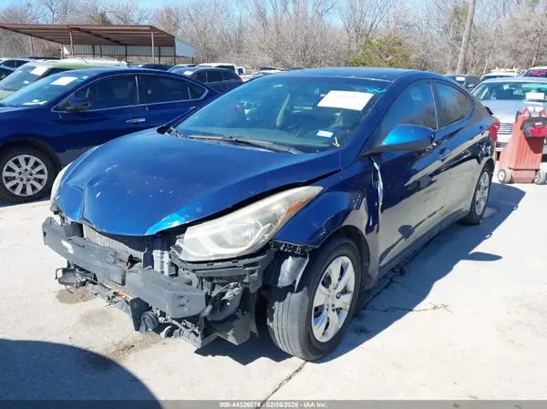5NPDH4AE4GH741969 2016 HYUNDAI ELANTRA - Image 2