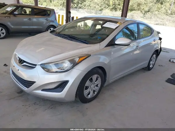 5NPDH4AE4GH743298 2016 HYUNDAI ELANTRA - Image 2
