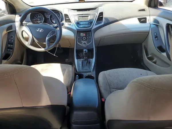 5NPDH4AE4GH743740 2016 HYUNDAI ELANTRA - Image 8