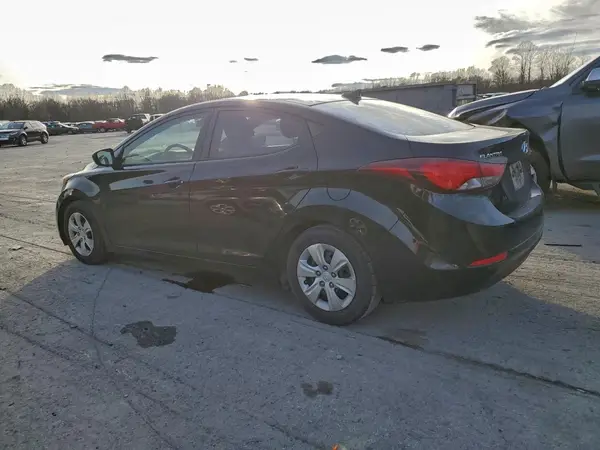 5NPDH4AE4GH744967 2016 HYUNDAI ELANTRA - Image 2