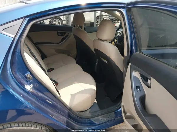 5NPDH4AE4GH744998 2016 HYUNDAI ELANTRA - Image 8