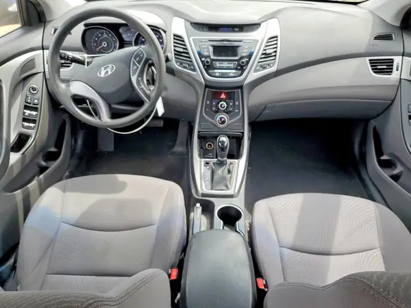 5NPDH4AE4GH745729 2016 HYUNDAI ELANTRA - Image 8